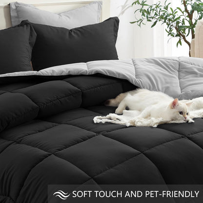 King Size Reversible Comforter Set - Lightweight Down Alternative Bedding in Black and Light Grey, 3 Piece with 2 Shams, All Season Soft Comforter for King Size Bed