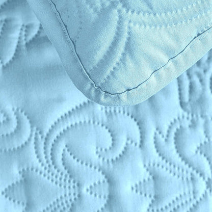 Sophia and William 3-Piece Reversible Microfiber Quilt Set for Queen/Full Size Beds, Includes 1 Quilt and 2 Pillow Shams, Lightweight, Cozy, and Hypoallergenic in Light Blue